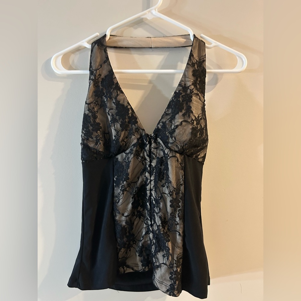 🧁Y2K Lace And Black Corset Closure Halter Top. Small.